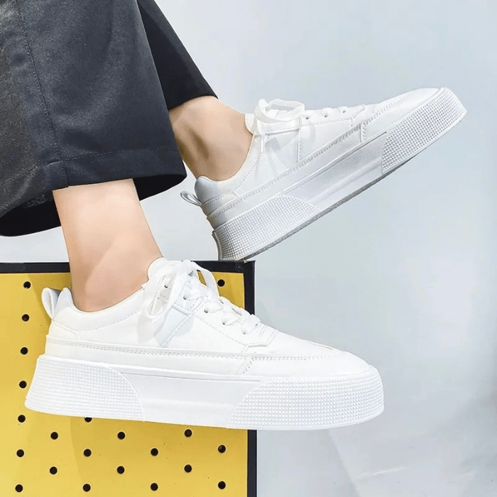 BASKETS BLANCHES HOMME EN CUIR