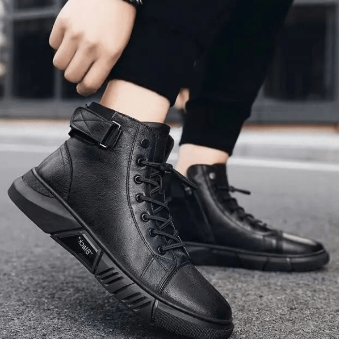 BOTTES EN CUIR NOIR HOMME