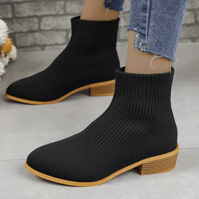 BOTTINES CHAUSSETTES À PETIT TALON