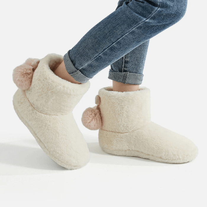 CHAUSSONS BOTTINES AVEC POMPONS À L'ARRIÈRE