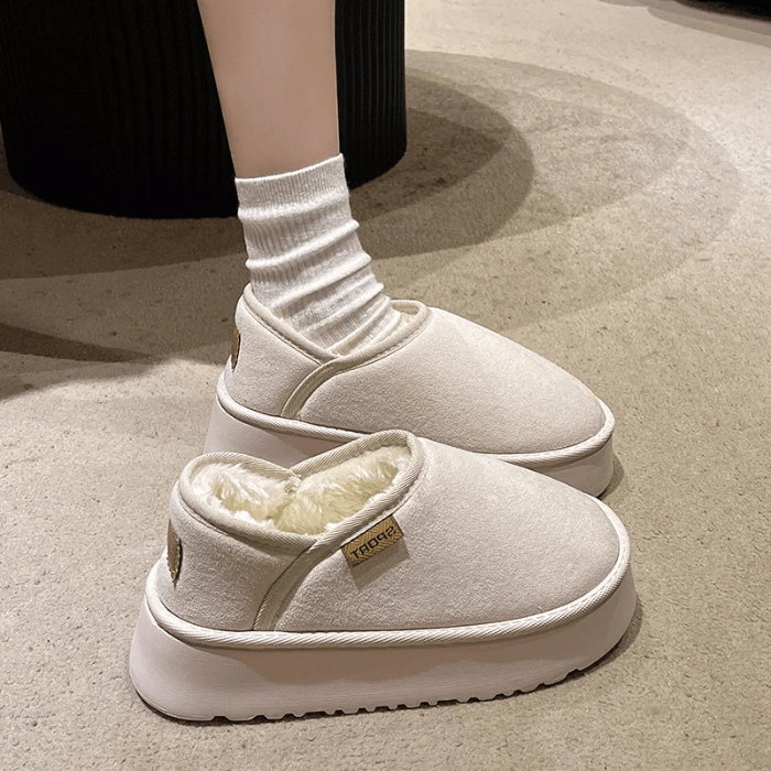 CHAUSSONS CHAUDS FEMME À SEMELLE ÉPAISSE BLANC / 36-37