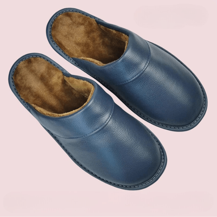 CHAUSSONS EN CUIR FEMME BLEU / 33-34