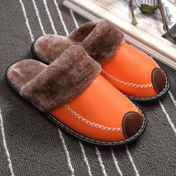 CHAUSSONS MULES EN CUIR AVEC FOURRURE ORANGE / 35-36