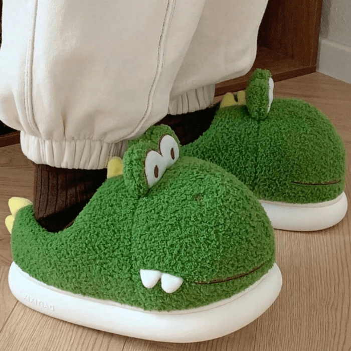 CHAUSSONS RIGOLOS FEMME DINOSAURES MIGNONS