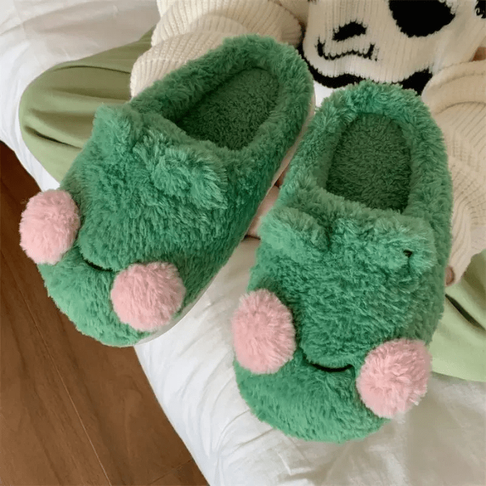 CHAUSSONS RIGOLOS GRENOUILLES VERTES