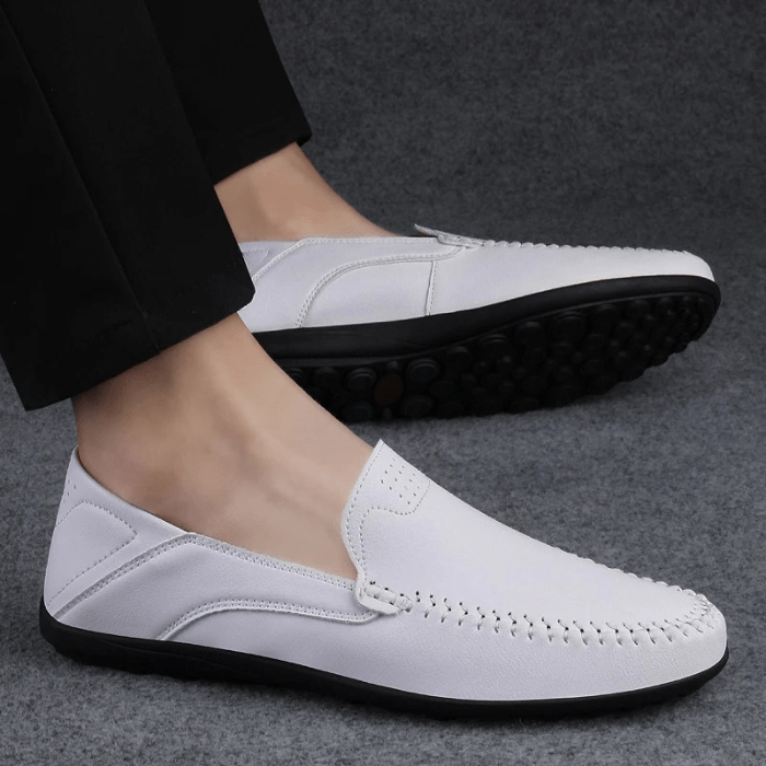 MOCASSINS EN CUIR HOMME