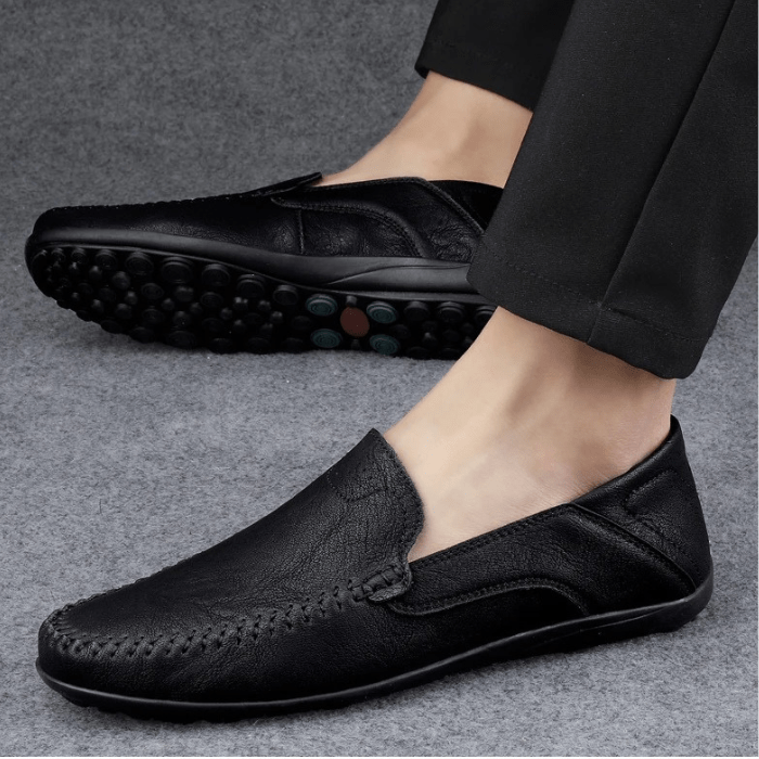 MOCASSINS EN CUIR HOMME