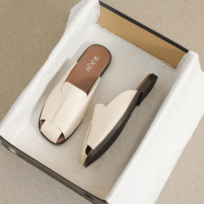 MULES PLATES FEMME CUIR BLANC / 35